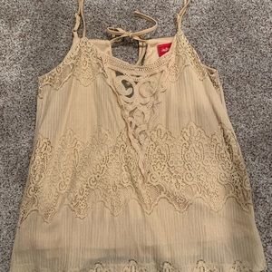 Detailed Tank Top